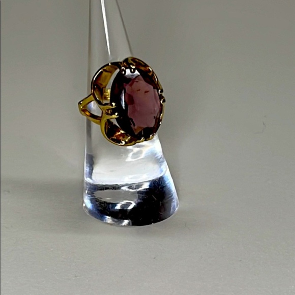 18K gold plated GE Elegant Purple Gemstone Ring. Size 5 1/2
